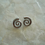 Swirl Stud