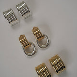 Ribbed Chic Stud